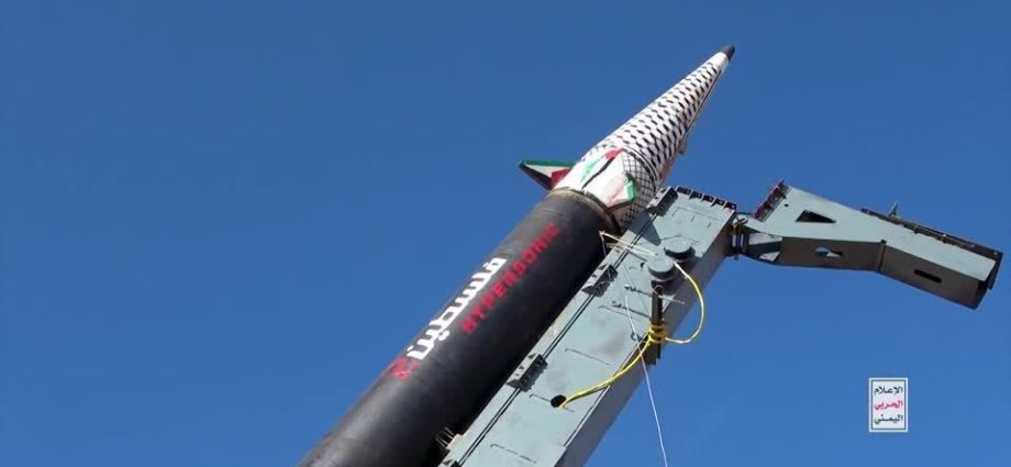 Houthis Disparam Segundo Míssil Contra Israel em Nova Escalada de Conflito