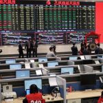 Mercados Asiáticos Encerram em Baixa em Meio a Conflito no Oriente Médio e Queda nos Preços do Petróleo