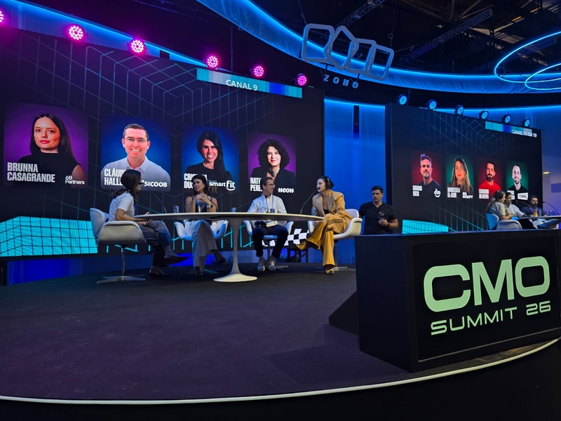 Sicoob Apresenta Integração Estratégica no CMO Summit 2026 - Ilha ...