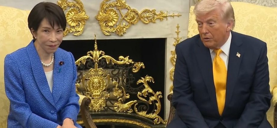 Trump Surpreende Primeiro-Ministro Japonês com Comentário sobre Pearl Harbor