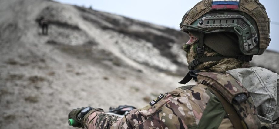 Rússia Protege Recrutas Estrangeiros do Exército Contra Expulsão