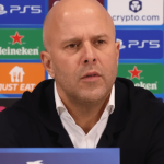 Arne Slot Defende Apoio da Torcida em Confronto Crucial na Champions League
