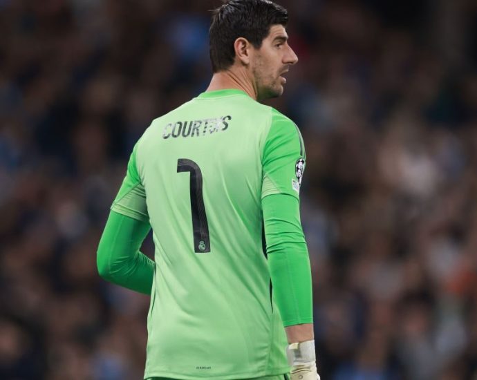 Preocupação no Real Madrid com a Lesão de Courtois Após Encontro com o Manchester City