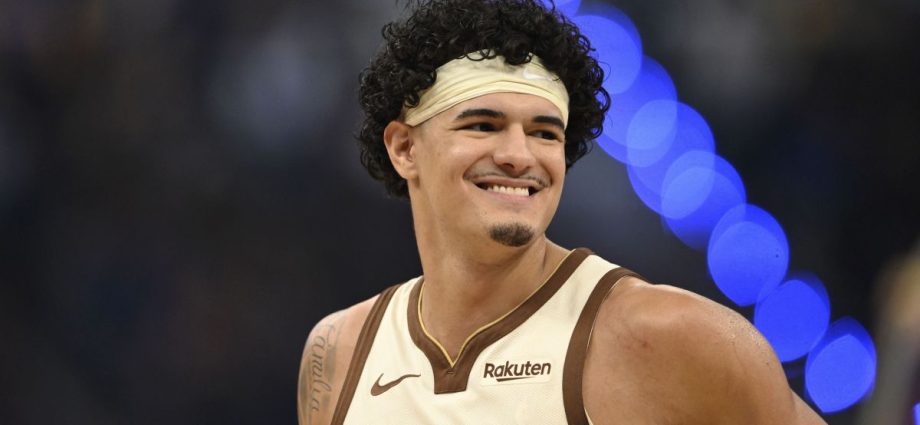 Gui Santos brilha em vitória decisiva do Warriors na NBA