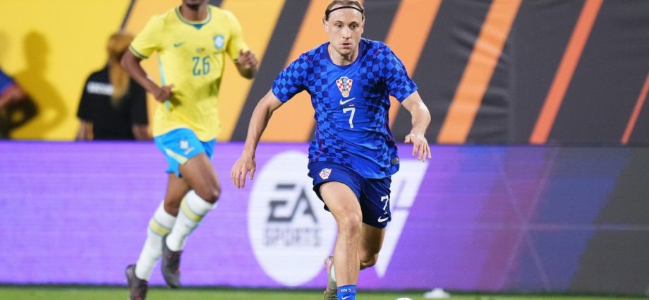 Empate da Seleção Brasileira em amistoso revela falhas defensivas