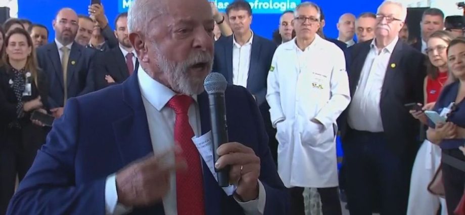 Lula Critica Gestão de Saúde no Rio e Atribui Problemas a Família Bolsonaro