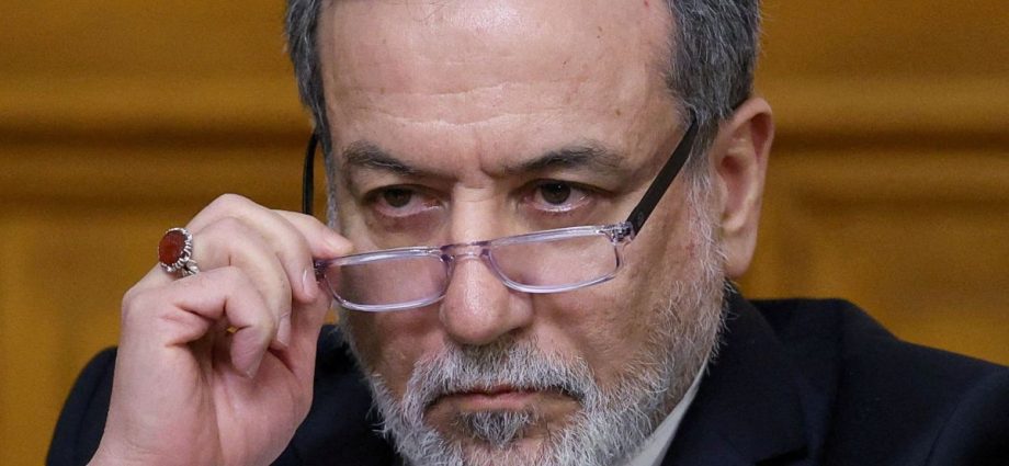 Irã Condena Ataques de Israel a Instalações Nucleares e Ameaça Consequências Severas