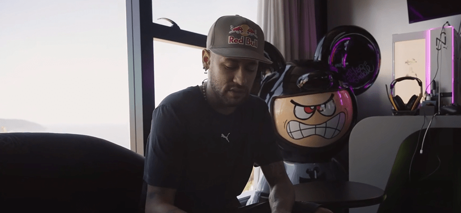 Zico Analisa a Situação de Neymar na Seleção Brasileira: A Importância da Continuidade