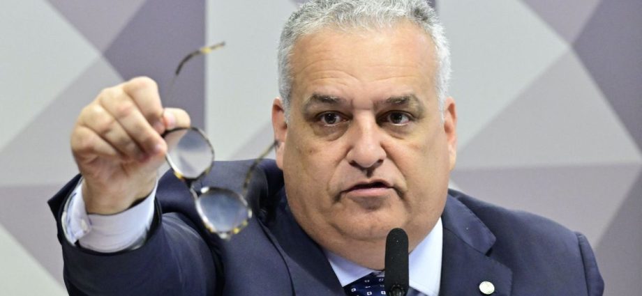 Relator da CPMI do INSS Solicita Indiciamento de Ex-Ministros de Lula e Bolsonaro