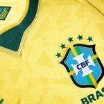A Designer por Trás do Controverso Uniforme da Seleção Brasileira