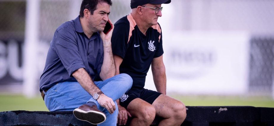 Corinthians Avalia Novas Contratações para o Ataque Apesar de Já Ter Fechado Sete Reforços