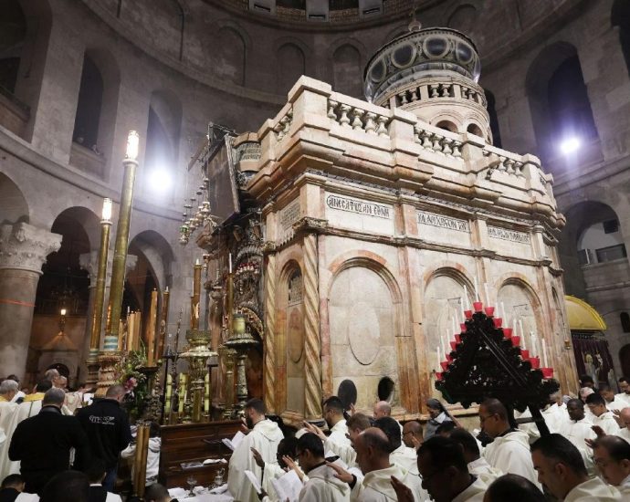 Semana Santa no Santo Sepulcro: Acesso Restrito e Transmissões ao Vivo