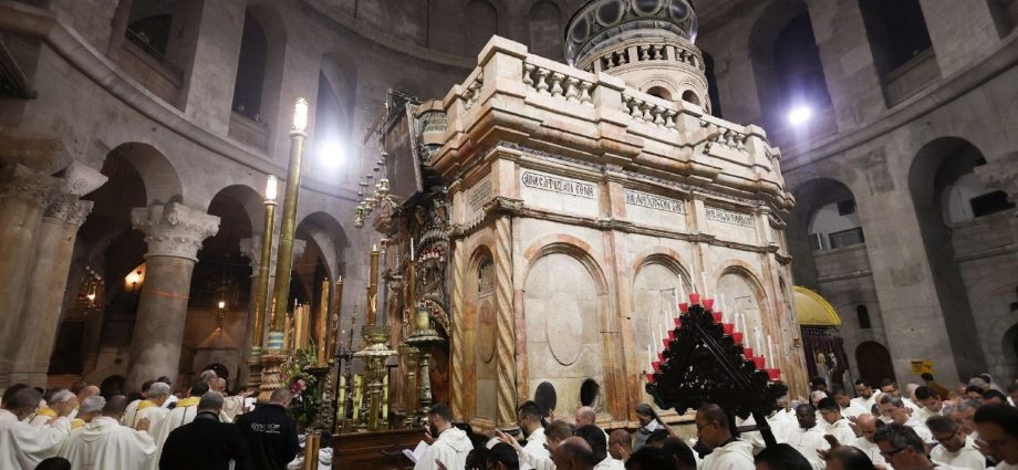 Semana Santa no Santo Sepulcro: Acesso Restrito e Transmissões ao Vivo