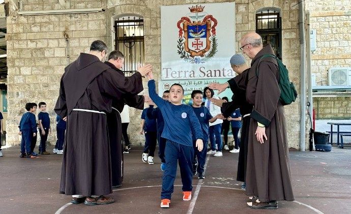 A Importância da Coleta da Terra Santa na Sexta-feira Santa