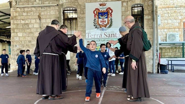A Importância da Coleta da Terra Santa na Sexta-feira Santa