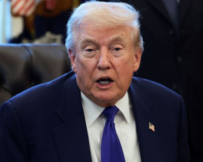 Trump Considera Encerrar Conflito com Irã Sem Reabrir Estreito de Ormuz