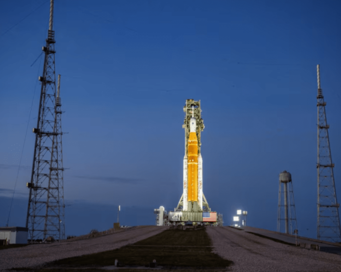 Preparativos Finais para a Missão Artemis II da NASA em Abril