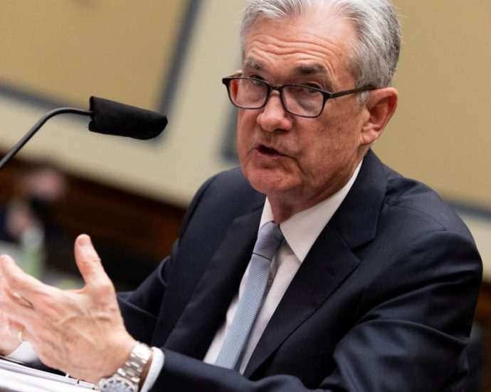 Jerome Powell Elogia Legado de Paul Volcker e Defende Autonomia do Federal Reserve