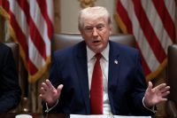 Aeronave de Radar dos EUA Destruída em Ataque Iraniano na Arábia Saudita