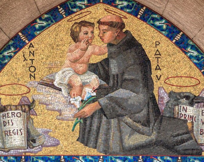 Como Diferentes Religiões Celebram a Páscoa