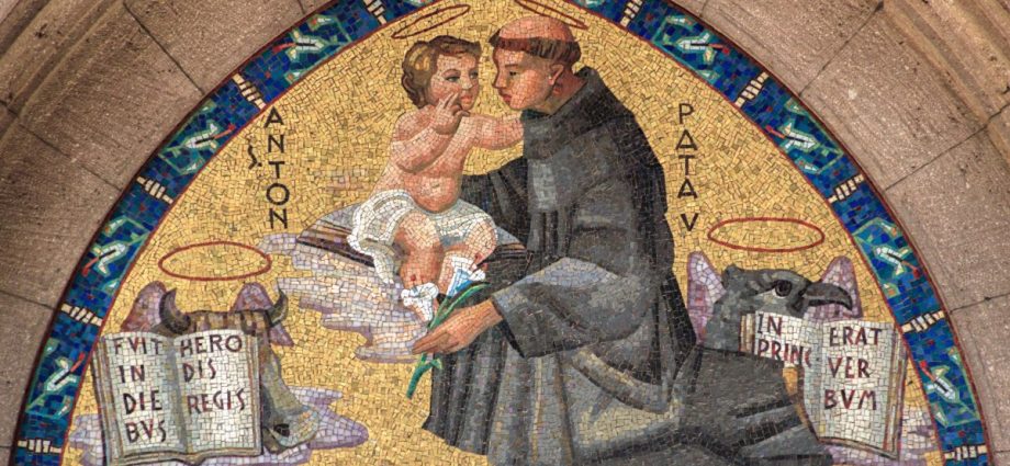 Como Diferentes Religiões Celebram a Páscoa