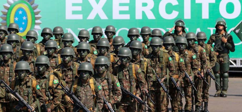 Exército Brasileiro realiza prisões de militares envolvidos em esquema golpista