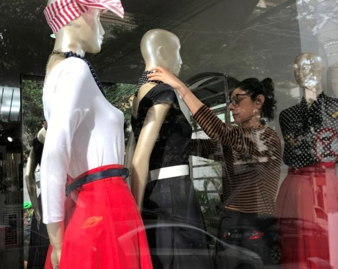 Setor de serviços no Brasil cresce em fevereiro, mas resultados ficam abaixo das expectativas