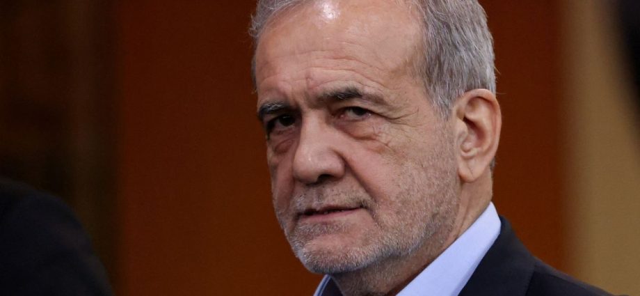 Irã se manifesta contra ataques de Israel ao Líbano