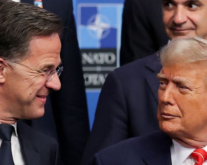 Trump cobra ação urgente da OTAN para garantir segurança no Estreito de Ormuz