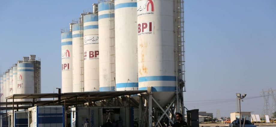 Projétil atinge área próxima à usina nuclear de Bushehr no Irã