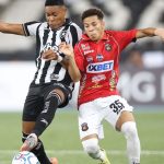 Botafogo empata com Caracas na estreia da Sul-Americana