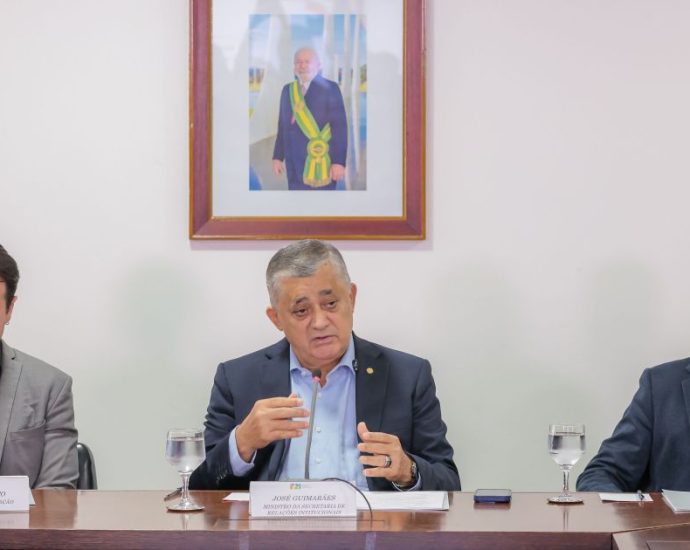 Ministro classifica alta dos juros como problema grave e Lula deve discutir o tema