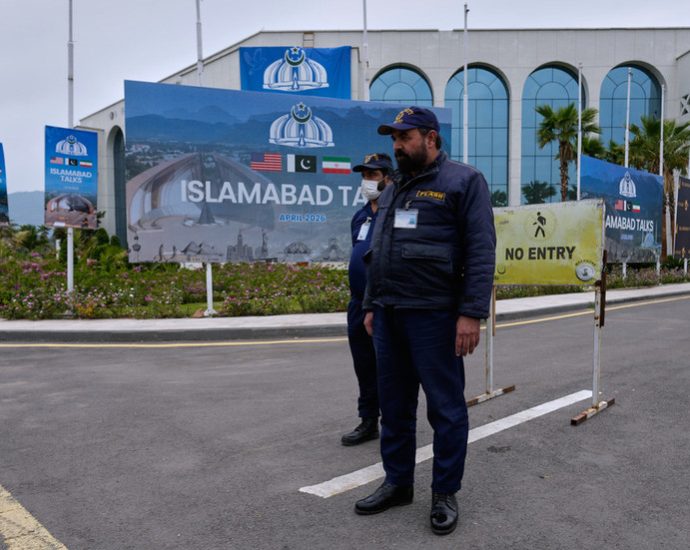 Delegações dos EUA e Irã se reúnem em Islamabad em busca de acordo crucial