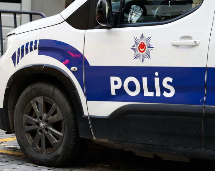 Atirador ataca escola em Siverek, na Turquia, e deixa feridos