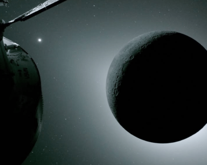 Astronauta da Artemis II Compartilha Impressões sobre Eclipse Lunar