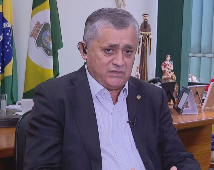 José Guimarães assume Secretaria de Relações Institucionais e renuncia candidatura ao Senado