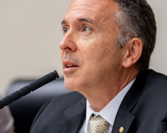 Procurador-geral do DF pede demissão após pressão por parecer favorável a empréstimo