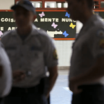 Lula critica escolas cívico-militares durante sanção do novo Plano Nacional de Educação