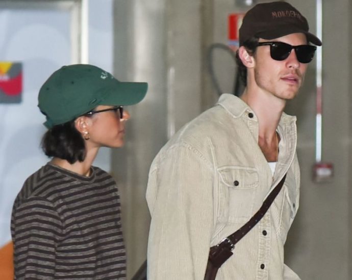 Bruna Marquezine e Shawn Mendes são flagrados juntos no Rio de Janeiro