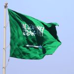 Mísseis balísticos interceptados na Arábia Saudita caem perto de instalações de energia