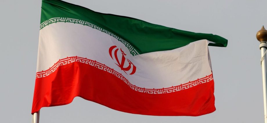 Irã anuncia vitória e afirma que EUA aceitaram seu plano de 10 pontos