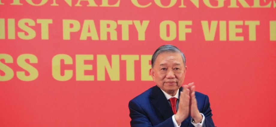 To Lam assume a presidência do Vietnã após eleição unânime no parlamento