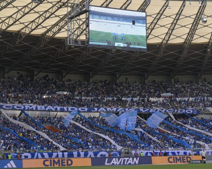 Cruzeiro busca recuperação contra o RB Bragantino no Mineirão