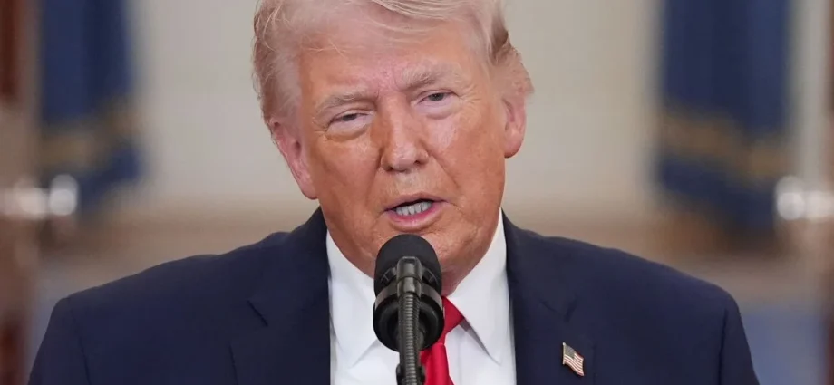 Trump anuncia negociações com o Irã em Islamabad e critica ações do país