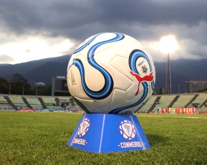 Jogos de futebol desta quinta-feira: onde assistir às partidas