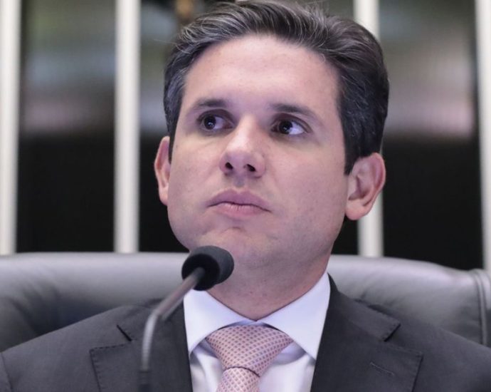 Câmara dos Deputados acelera votação da PEC 6×1 nesta sexta-feira