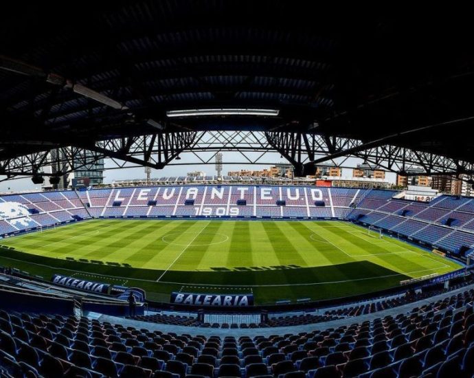 Levante e Getafe se enfrentam nesta segunda-feira pela LaLiga