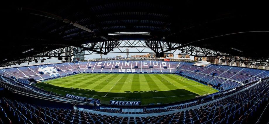 Levante e Getafe se enfrentam nesta segunda-feira pela LaLiga