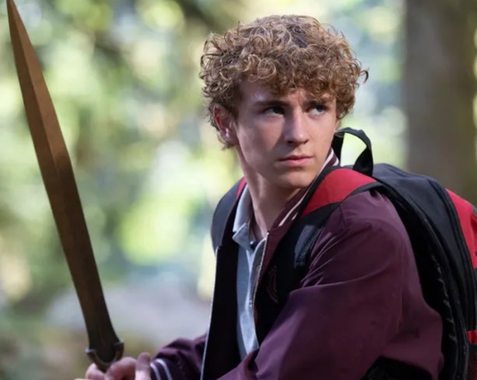 Ator de ‘Percy Jackson’ denuncia ameaças de morte a colegas de escola