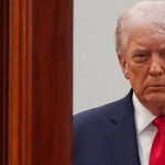 Trump afirma que forças militares dos EUA permanecerão no Irã até acordo final